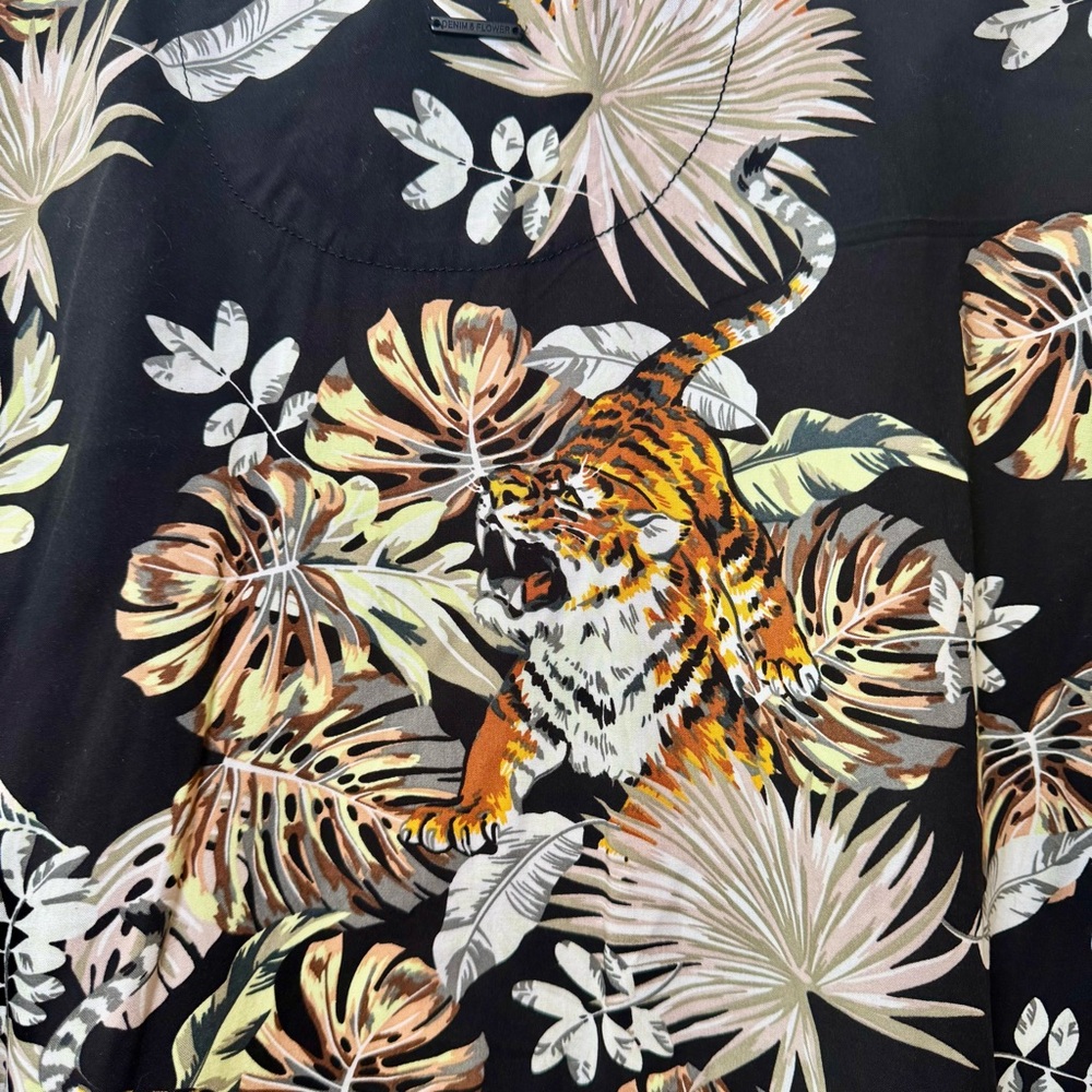 Denim & Flower by Ricky Singh Black Tiger Print Bomber Jacket – XL - Picture 8 of 10